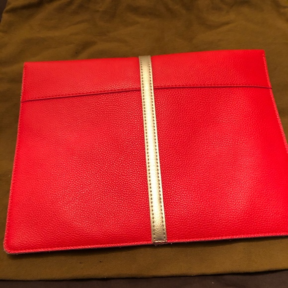 CASE - Picture 10 of 14